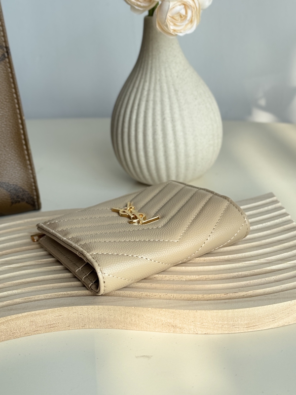 イヴサンローラン財布内部構造